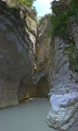 Vorschaubild dscRX009799-810_Lengarica-Canyon_von_innen-Fluss_und_Felswaende_mit_Licht_und_Schatten_pano_6_halbe_bilderzahl_fused.jpg 