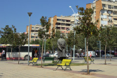 Vorschaubild dscRX030088_Tirana,_Platz_Suleiman_Pasha_-_Statue.jpg 