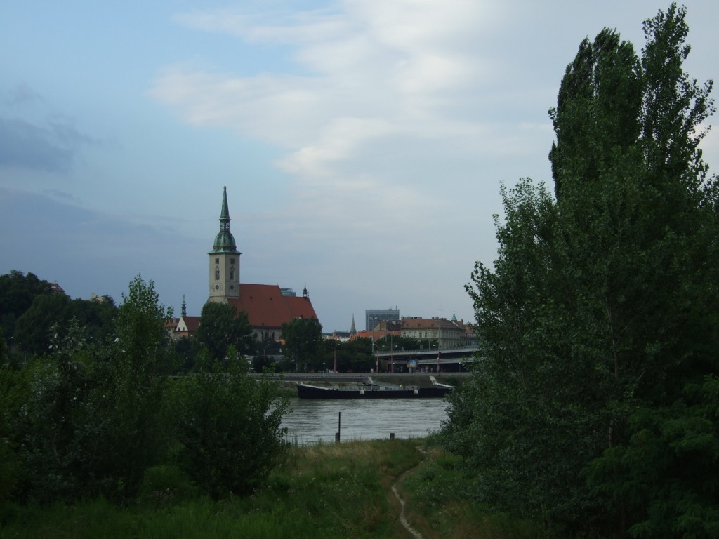 Skaliertes Bild dscf09864_Bratislava_Martinsdom.jpg 