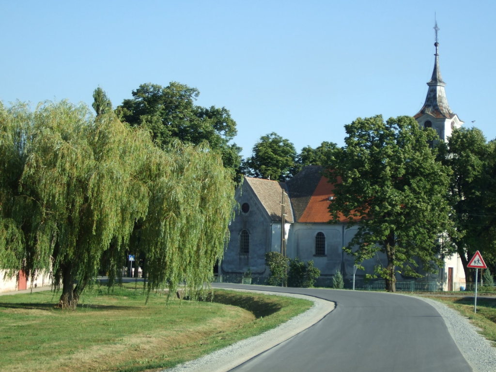 Skaliertes Bild dscf10070_Kirche_Popovac.jpg 