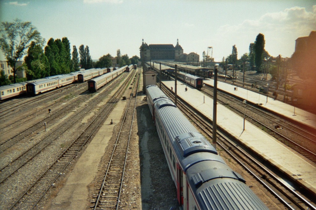 Skaliertes Bild 01_021_05A_Bahnhof_Istanbul.jpg 