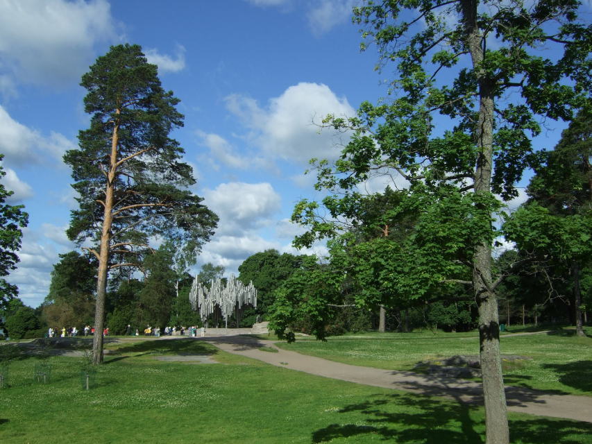 Skaliertes Bild dscf038635_Helsinki_Park_modernes_Denkmal_OSM.jpg 