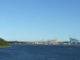 Vorschaubild dscf038607_Helsinki_Einfahrt_Hafen_crop_rot.jpg 