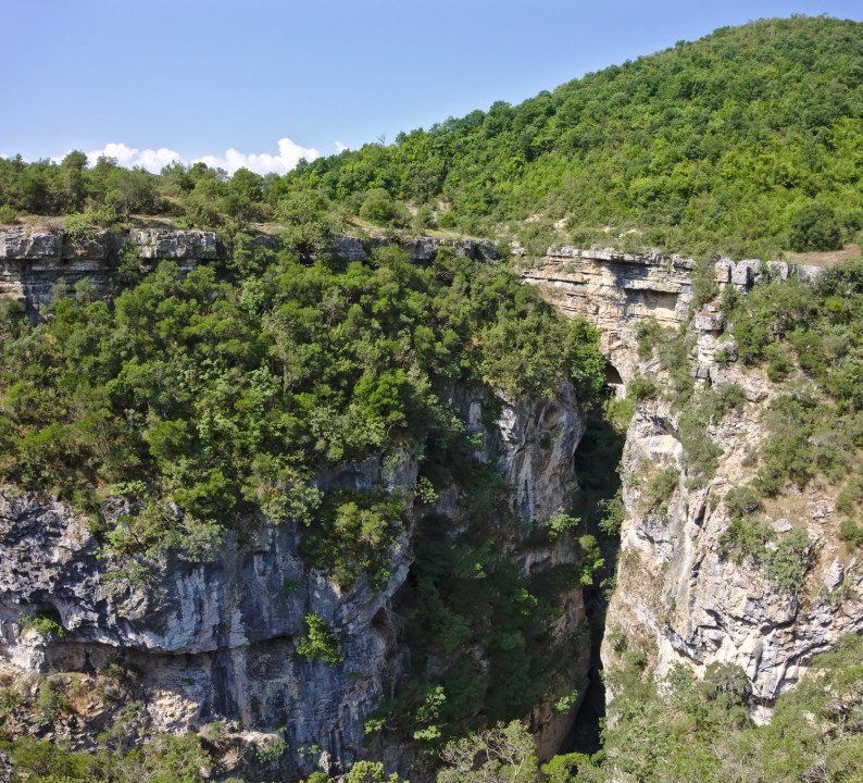 Skaliertes Bild dscRX009676-77_Lengarica-Canyon_pano_10.jpg 