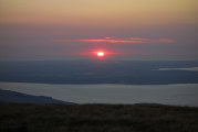 Vorschaubild dscRX035813_Sonnenuntergang_mit_Land_und_Meer.jpg 